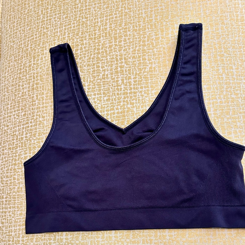 Lot of 2 Bali Black Seamless Bra - Picture 3 of 6